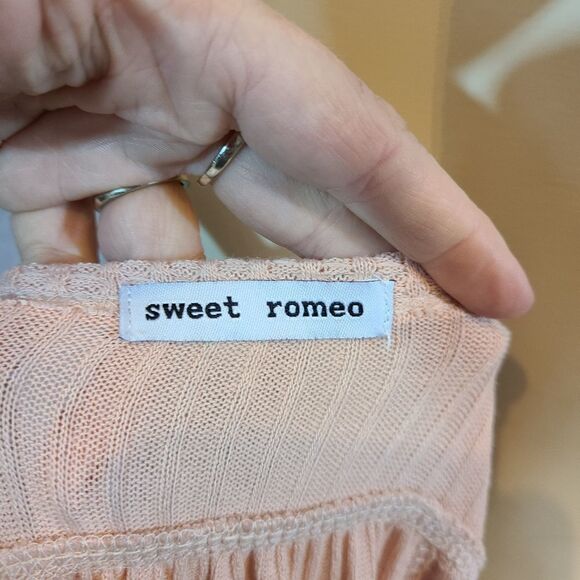 Sweet Romeo Pink Tunic Top Size Small - Picture 4 of 5